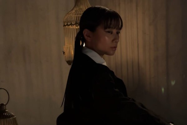 Proyecto de dirección de arte realizado por Melissa López, con ambientación, escenografía y composición visual creativa.