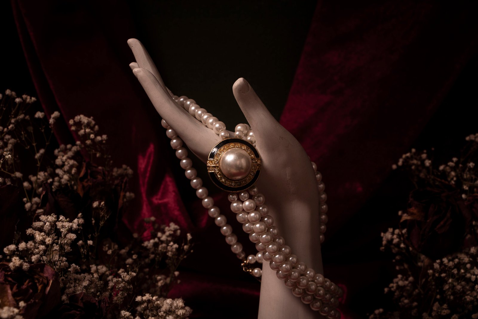 Proyecto de dirección de arte realizado por Melissa López, con ambientación, escenografía y composición visual creativa.